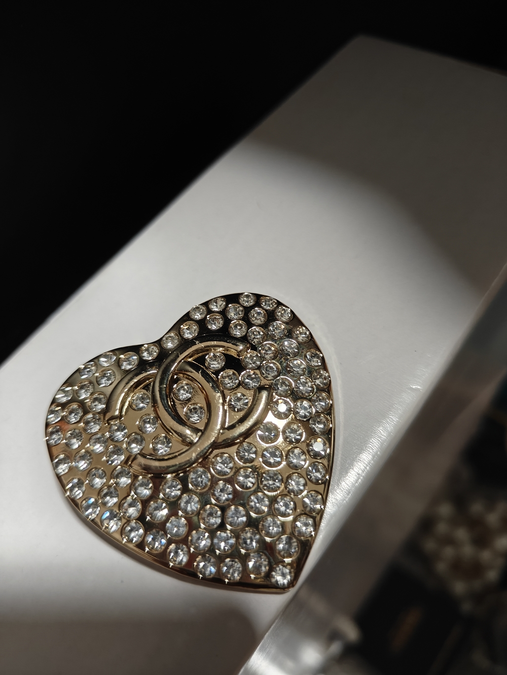 Costume Chanell Gold Heart Crystal Pin/ Necklace - Gold Tone - Picture 2 of 4